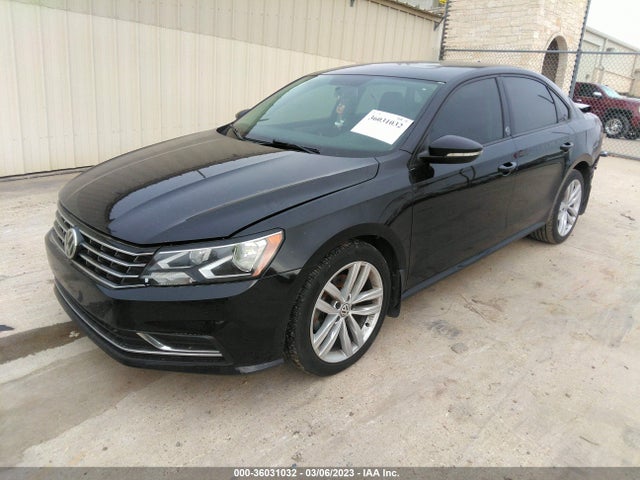 1VWLA7A3XKC004583 Volkswagen Passat 2.0t Wolfsburg Edition
