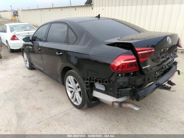 1VWLA7A3XKC004583 Volkswagen Passat 2.0t Wolfsburg Edition