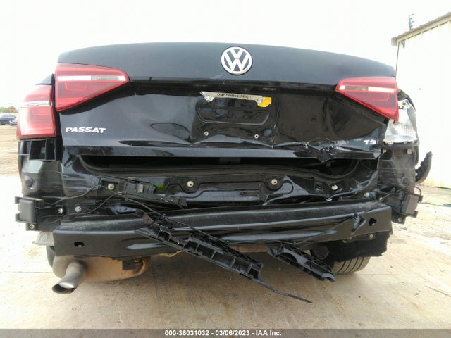 1VWLA7A3XKC004583 Volkswagen Passat 2.0t Wolfsburg Edition