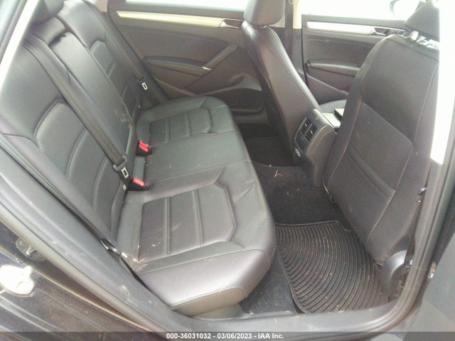 1VWLA7A3XKC004583 Volkswagen Passat 2.0t Wolfsburg Edition