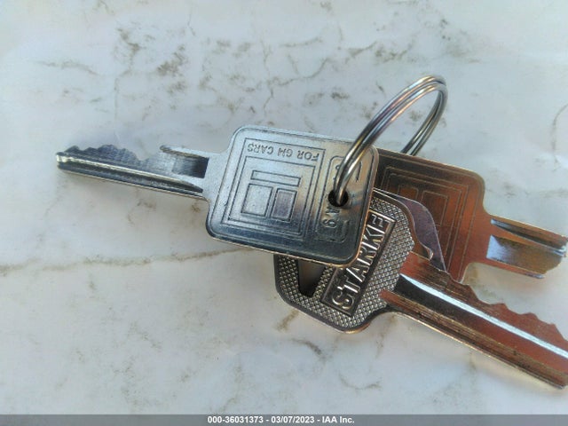 1993 CHEVROLET GMT-400 C1500 VIN: 1GCDC14K2PZ234057