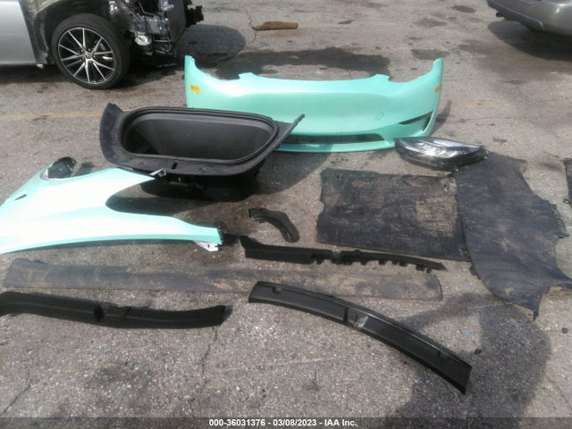 Tesla Model Y Long Range 2022 7SAYGDEE0NF329674 Image 12
