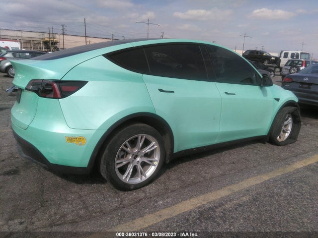 Tesla Model Y Long Range 2022 7SAYGDEE0NF329674 Image 4