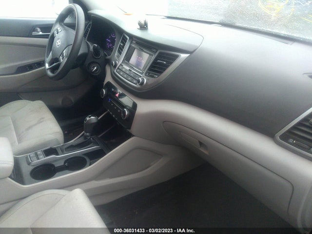 2016 Hyundai Tucson, VIN: KM8J3CA49GU073493
