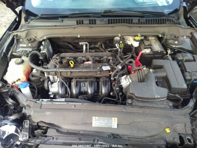 3FA6P0H7XJR133640 Ford FUSION SE