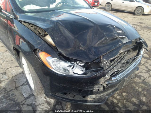 3FA6P0H7XJR133640 Ford FUSION SE