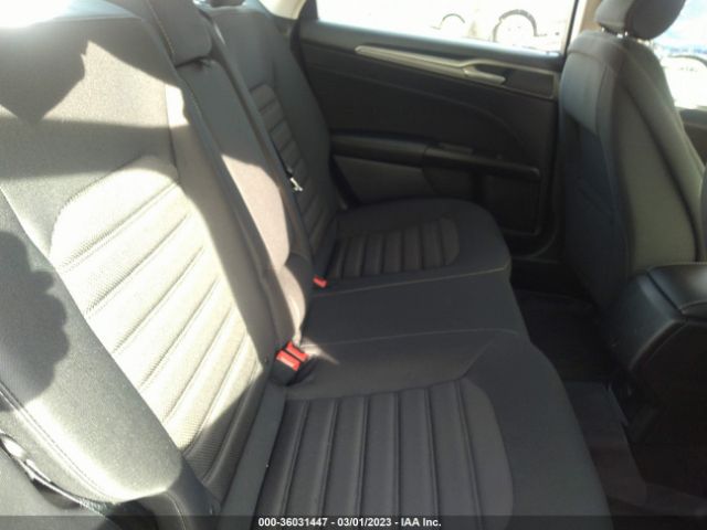 3FA6P0H7XJR133640 Ford FUSION SE