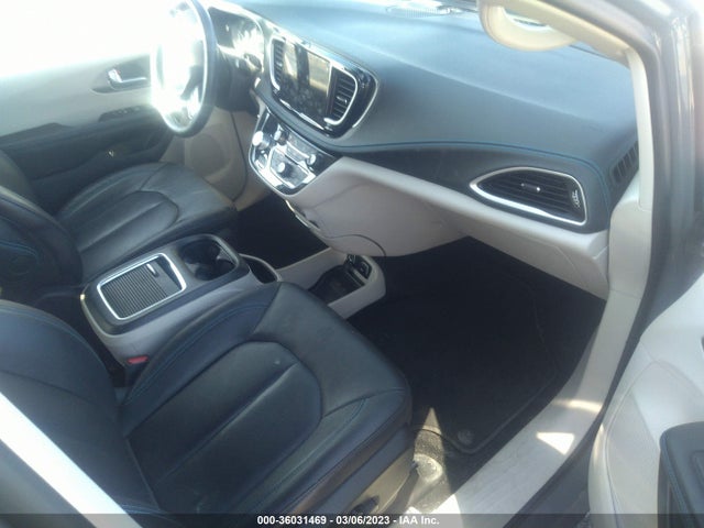 2021 Chrysler Pacifica Hybrid, VIN: 2C4RC1L76MR605956