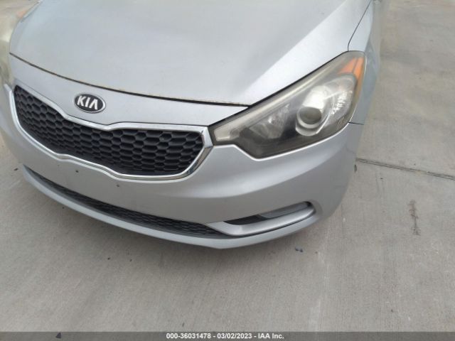 KNAFX4A82G5450700 KIA FORTE EX
