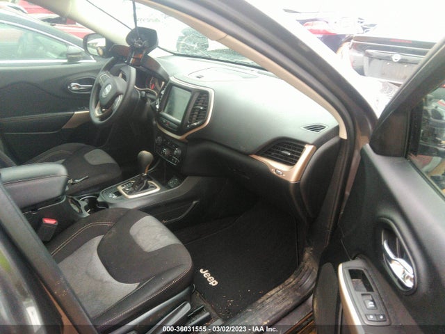 2018 JEEP CHEROKEE LATITUDE TECH CONNECT VIN: 1C4PJLCB2JD622782