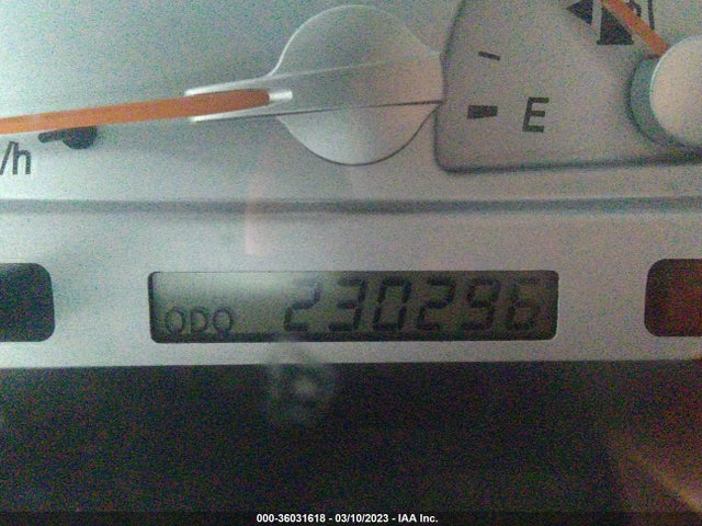 2002 TOYOTA CAMRY XLE/LE/SE VIN: JTDBF30K720083391