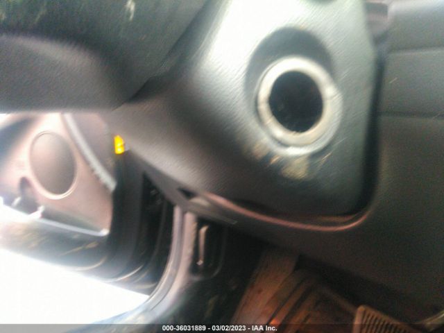 KNAFX4A62E5203933 KIA FORTE LX