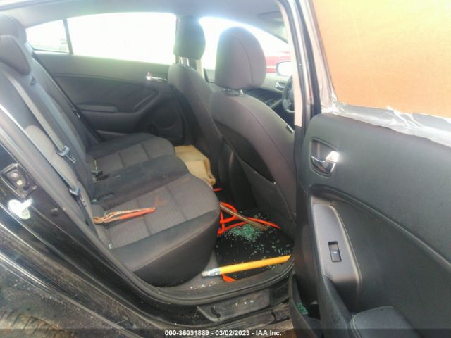 KNAFX4A62E5203933 KIA FORTE LX