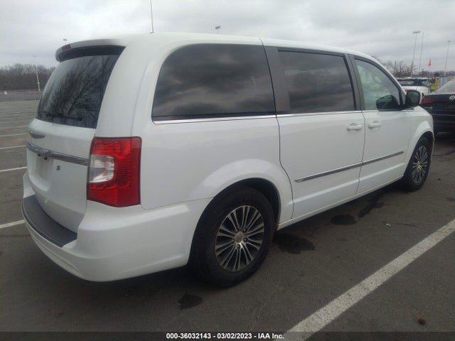 2C4RC1HG9ER108989 Chrysler Town & Country S
