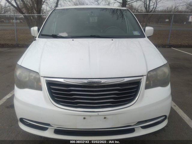 2C4RC1HG9ER108989 Chrysler Town & Country S