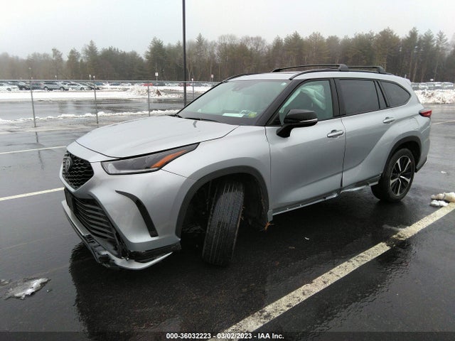 2022 TOYOTA HIGHLANDER XSE VIN: 5TDJZRBH2NS176201