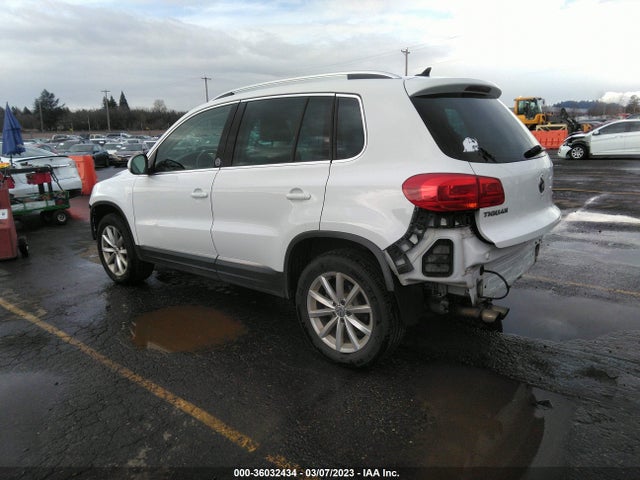 WVGSV7AX5HK011537 Volkswagen Tiguan Wolfsburg Edition