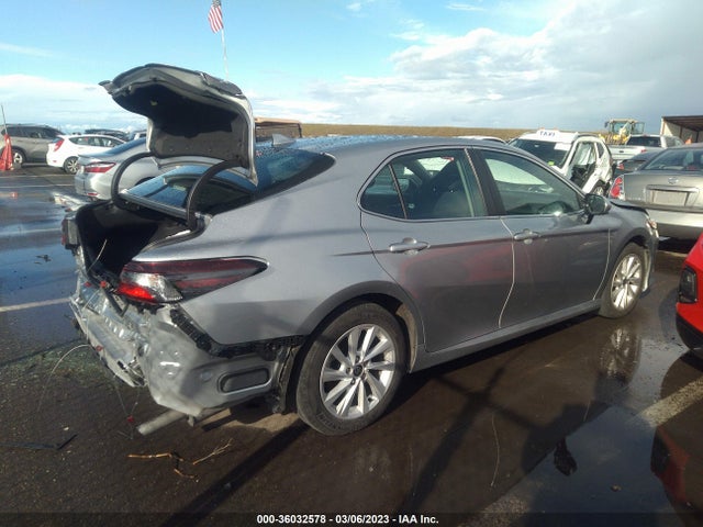 Toyota CAMRY LE 2022 4T1C11AK3NU647925 Image 4