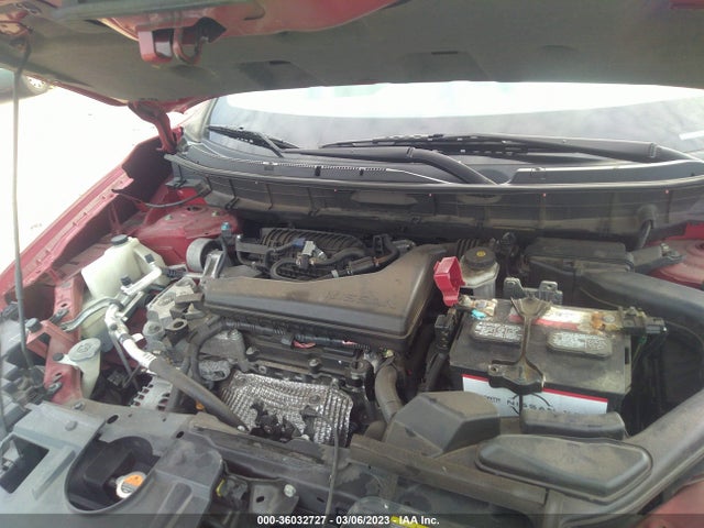 2018 Nissan Rogue, VIN: 5N1AT2MT1JC767640