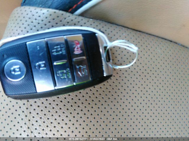 KNDMB5C13G6211746 KIA SEDONA LX
