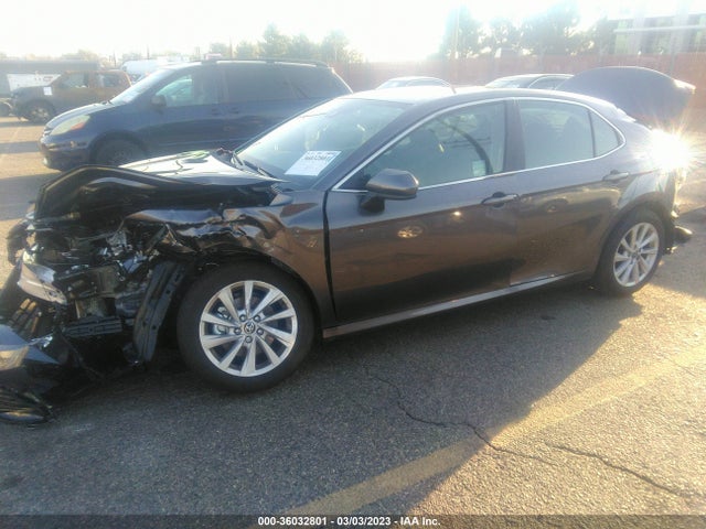 Toyota CAMRY LE 2022 4T1C11AK7NU718981 Image 2