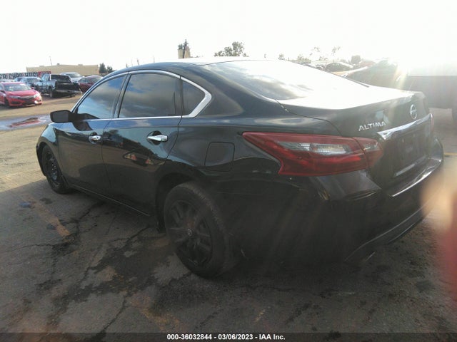 Nissan Altima 2.5 S 2018 1N4AL3AP7JC295239 Image 3