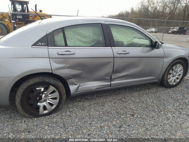 Chrysler 200 LX 2014 1C3CCBAB5EN146344 Image 8