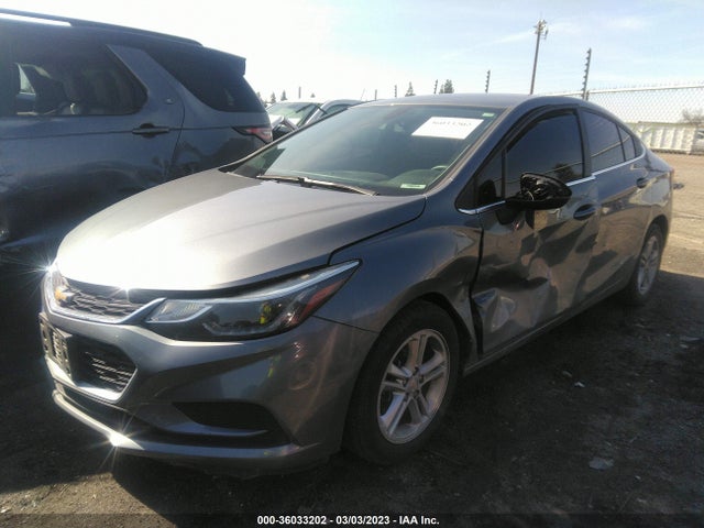 Chevrolet Cruze Lt Auto 2018 1G1BE5SM5J7219657 Image 2