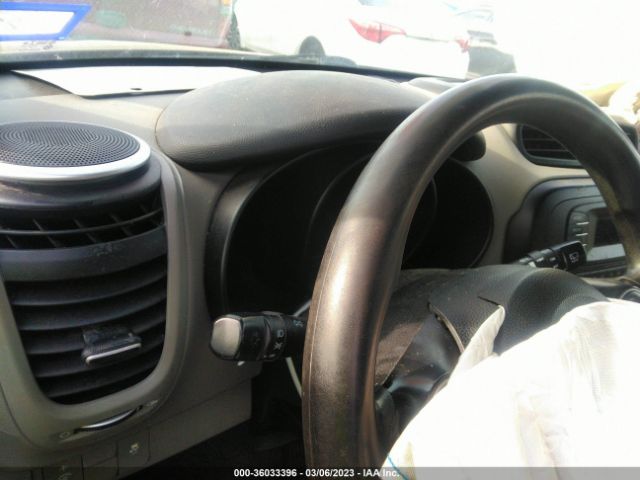 KNDJP3A51E7009249 KIA SOUL +