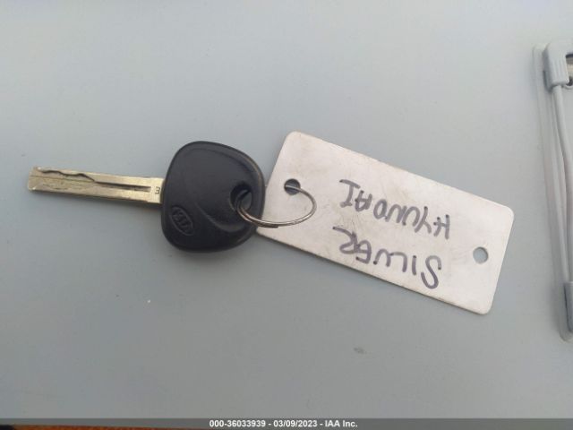 KNADM4A38C6047247 KIA RIO LX