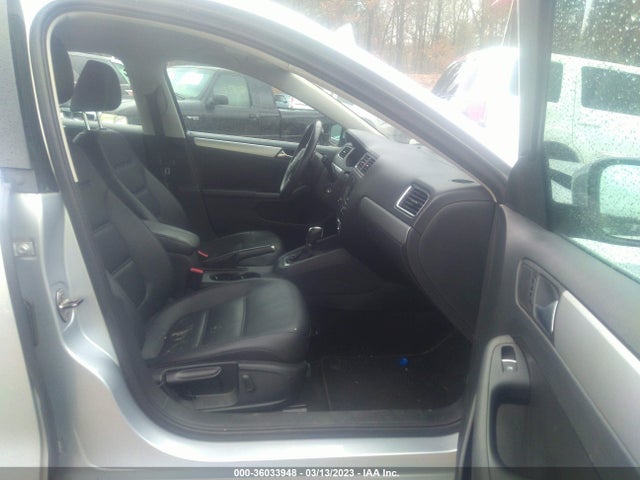 3VWDP7AJXDM372717 Volkswagen Jetta Sedan Se