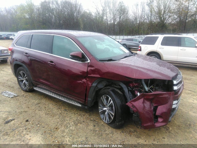 2018 TOYOTA HIGHLANDER LE VIN: 5TDZARFH5JS040613