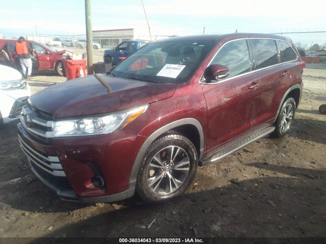 2018 TOYOTA HIGHLANDER LE VIN: 5TDZARFH5JS040613