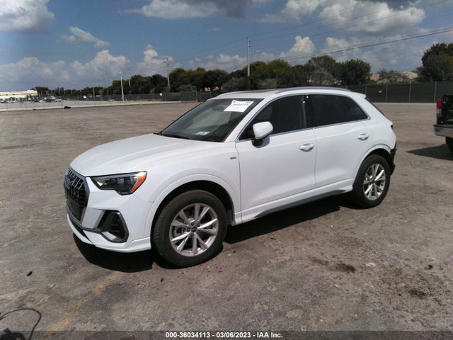 WA1DECF32N1031963 Audi Q3 S Line Premium