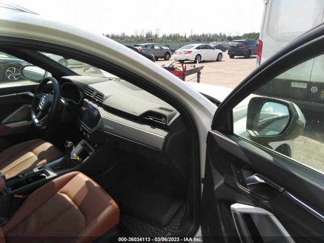 WA1DECF32N1031963 Audi Q3 S Line Premium