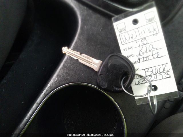 KNAFK4A65F5358671 KIA FORTE LX