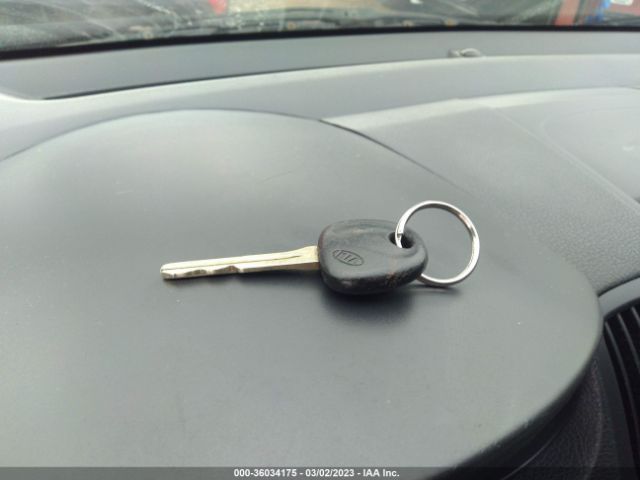 KNAFT4A21B5458285 KIA FORTE LX