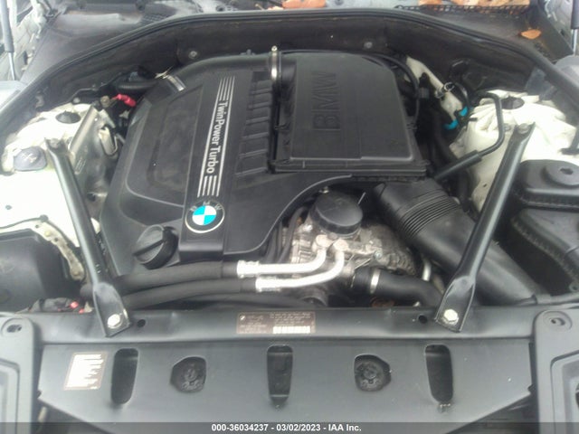 BMW 5 Series 535i 2012 WBAFR7C57CC811004 Image 11