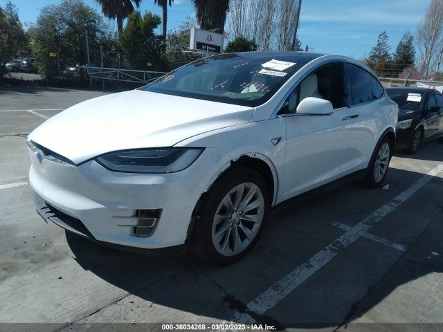 Tesla Model X 70d/90d/75d/60d/p100d 2016 5YJXCBE27GF025548 Image 2