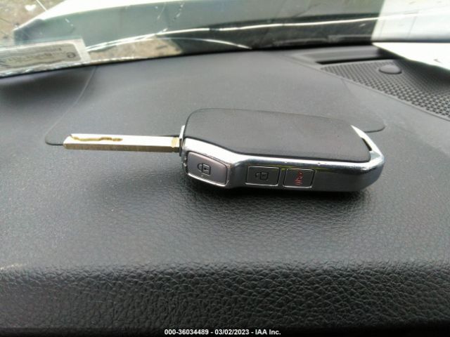 KNDEUCAA3M7176279 KIA SELTOS S
