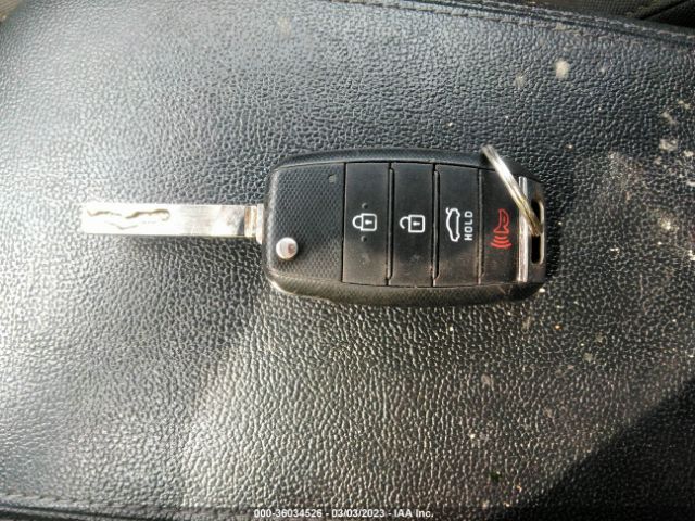 5XXGT4L35GG075756 KIA Optima Lx