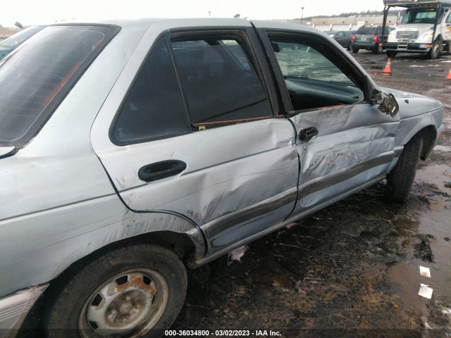 1992 NISSAN SENTRA VIN: JN1EB31PXNU104902