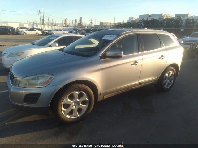 2011 VOLVO XC60 3.2L VIN: YV4940DL8B2172121