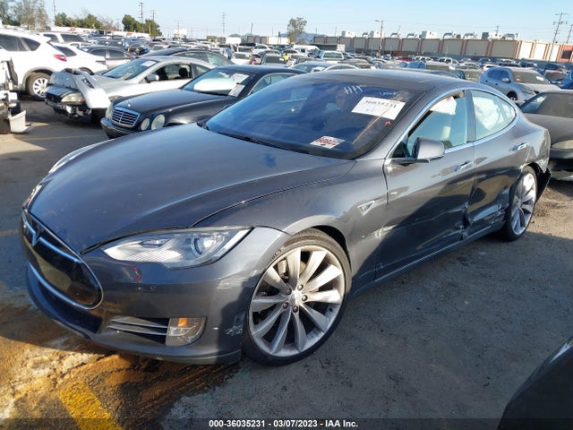 Tesla Model S 85d/70d/90d/p90d 2015 5YJSA1E21FF115139 Image 2
