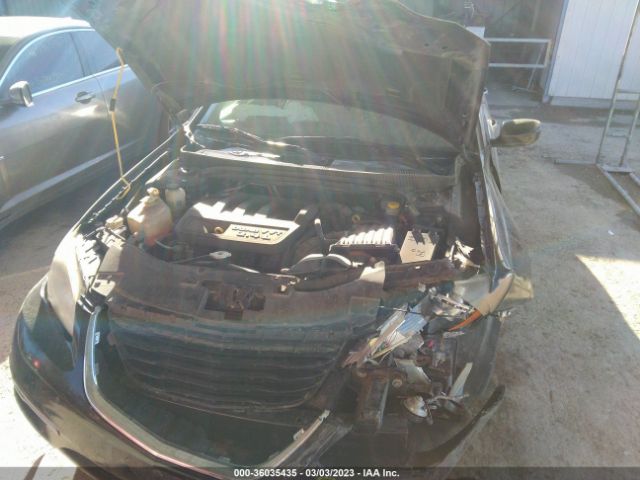 1C3CCBAB0EN122212 Chrysler 200 LX