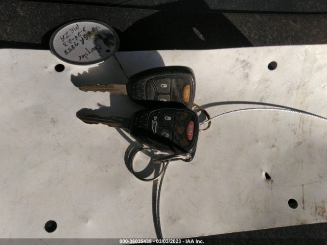1C3CCBAB0EN122212 Chrysler 200 LX