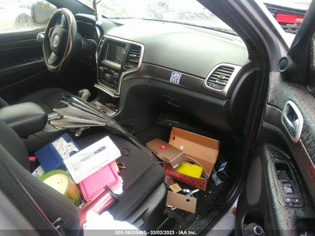1C4RJFAG9JC508096 Jeep Grand Cherokee Laredo E