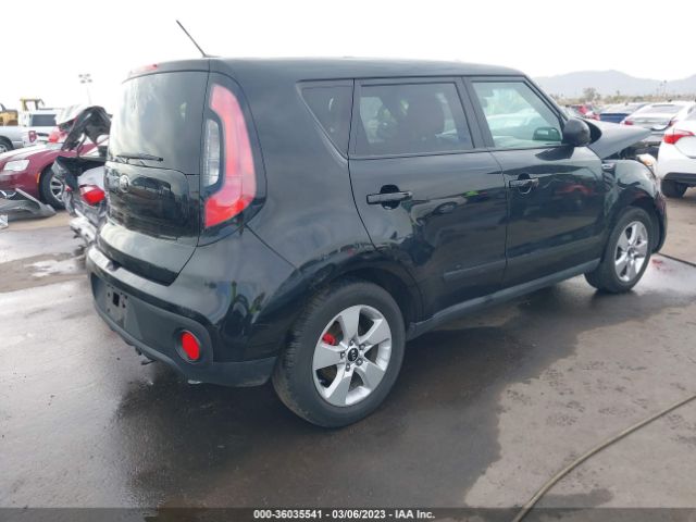KNDJN2A23H7435213 KIA Soul Base