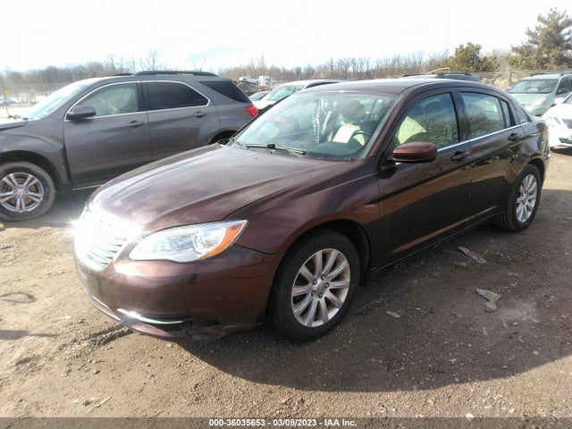 Chrysler 200 2013 1C3CCBBB7DN545432 Image 2
