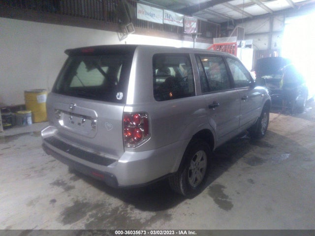 2007 HONDA PILOT LX VIN: 5FNYF28137B012049